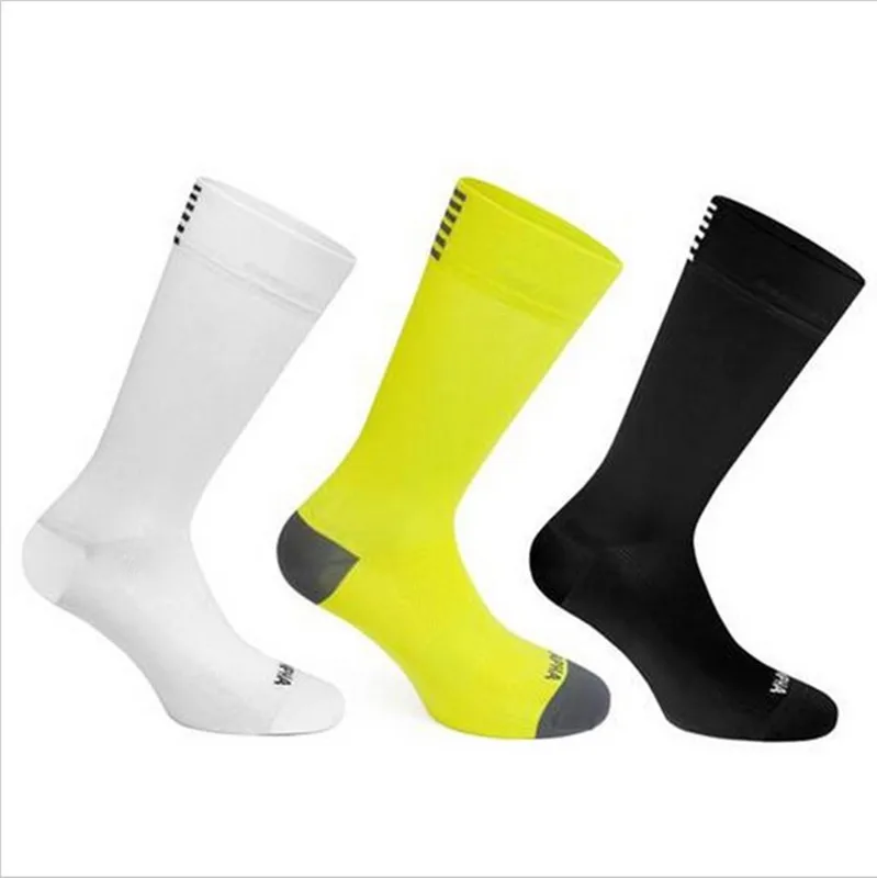 Высококачественные профессиональные спортивные носки бренда Дышащие носки для шоссейных велосипедов Мужские и женские спортивные носки для гонок на открытом воздухе